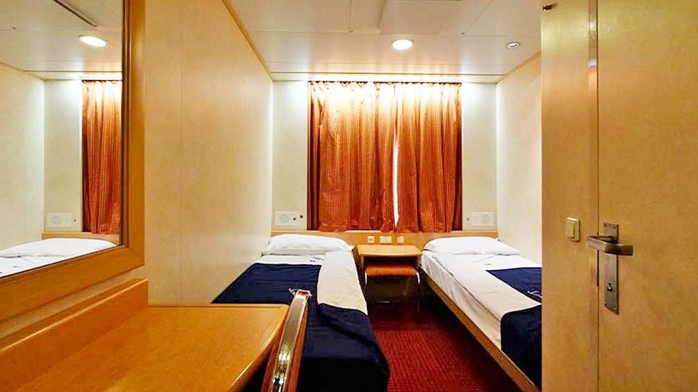 cruise-ausonia-grimaldi-lines-03