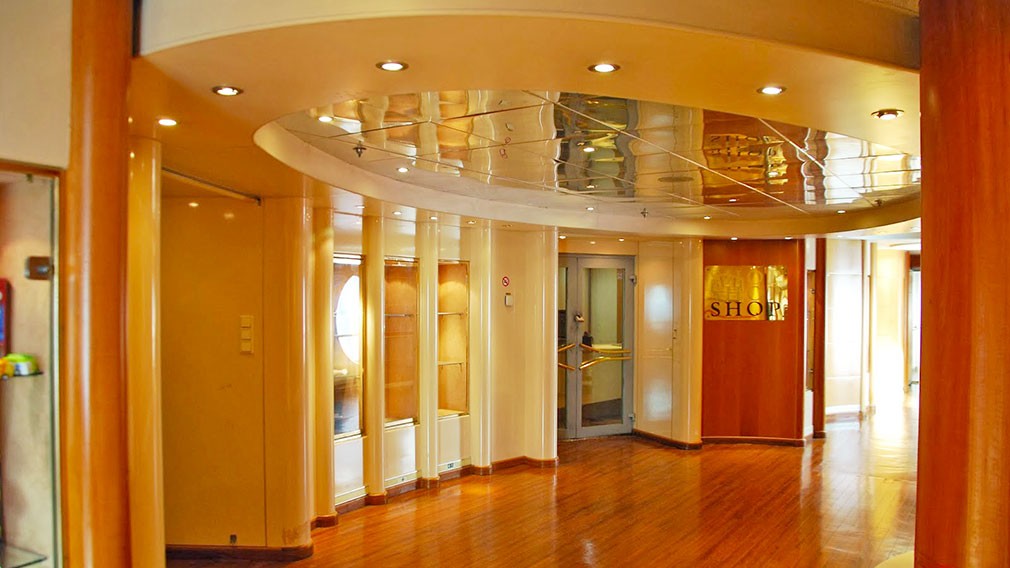 zeus-palace-grimaldi-lines-02