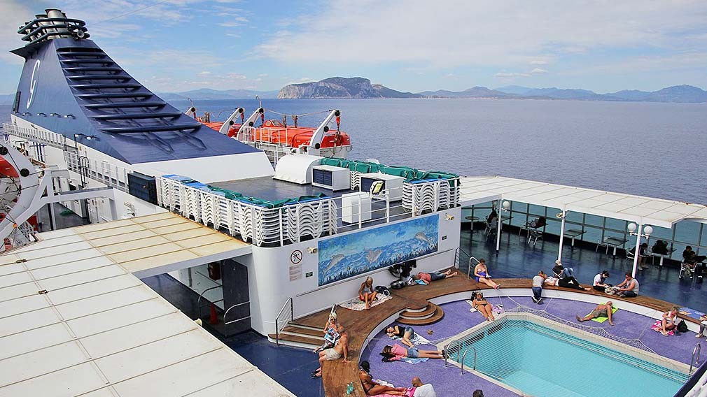 zeus-palace-grimaldi-lines-12