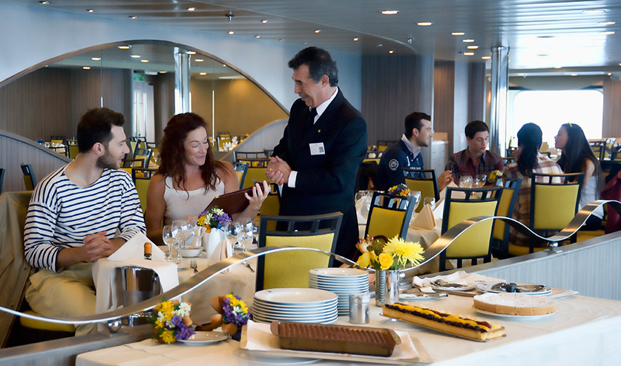 minoan lines ristrorante a la carte